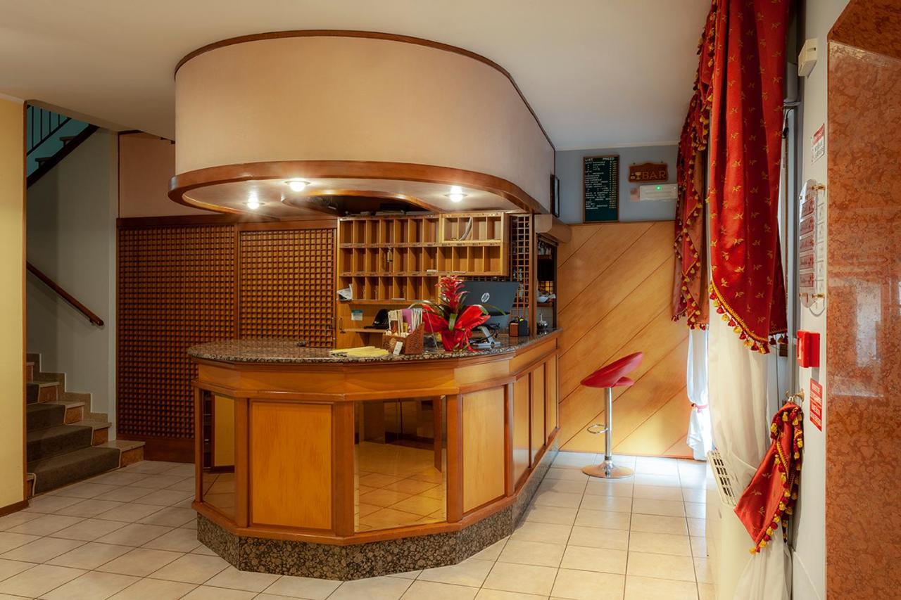 Hotel Montereale Порденоне Екстериор снимка